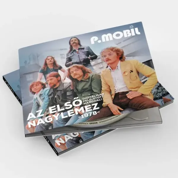 p-mobil-az-elso-nagylemez-cd-mockup-2-750x750.jpg