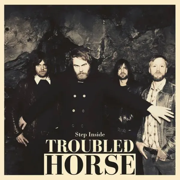 pol_pl_Troubled-Horse-Step-Inside-31481_1